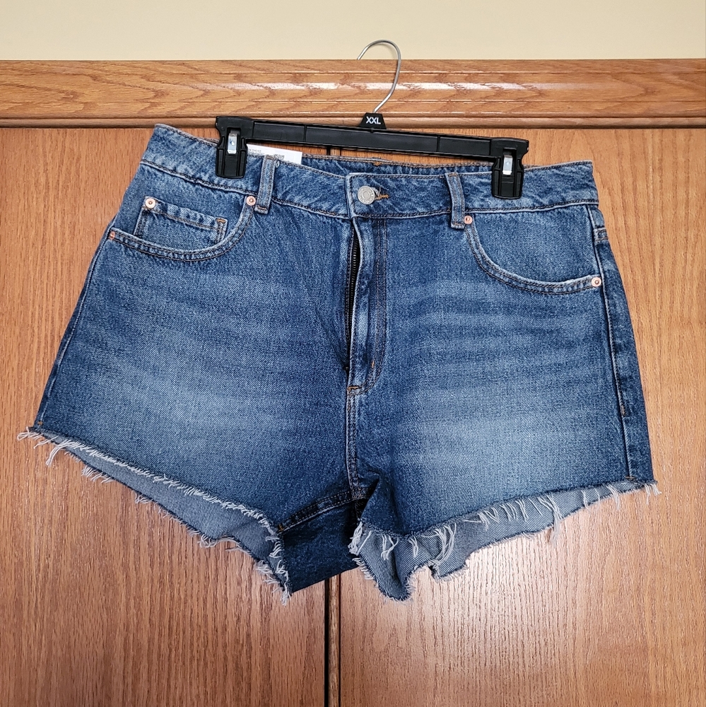 Garage Denim Festival Shorts Size 13/31W